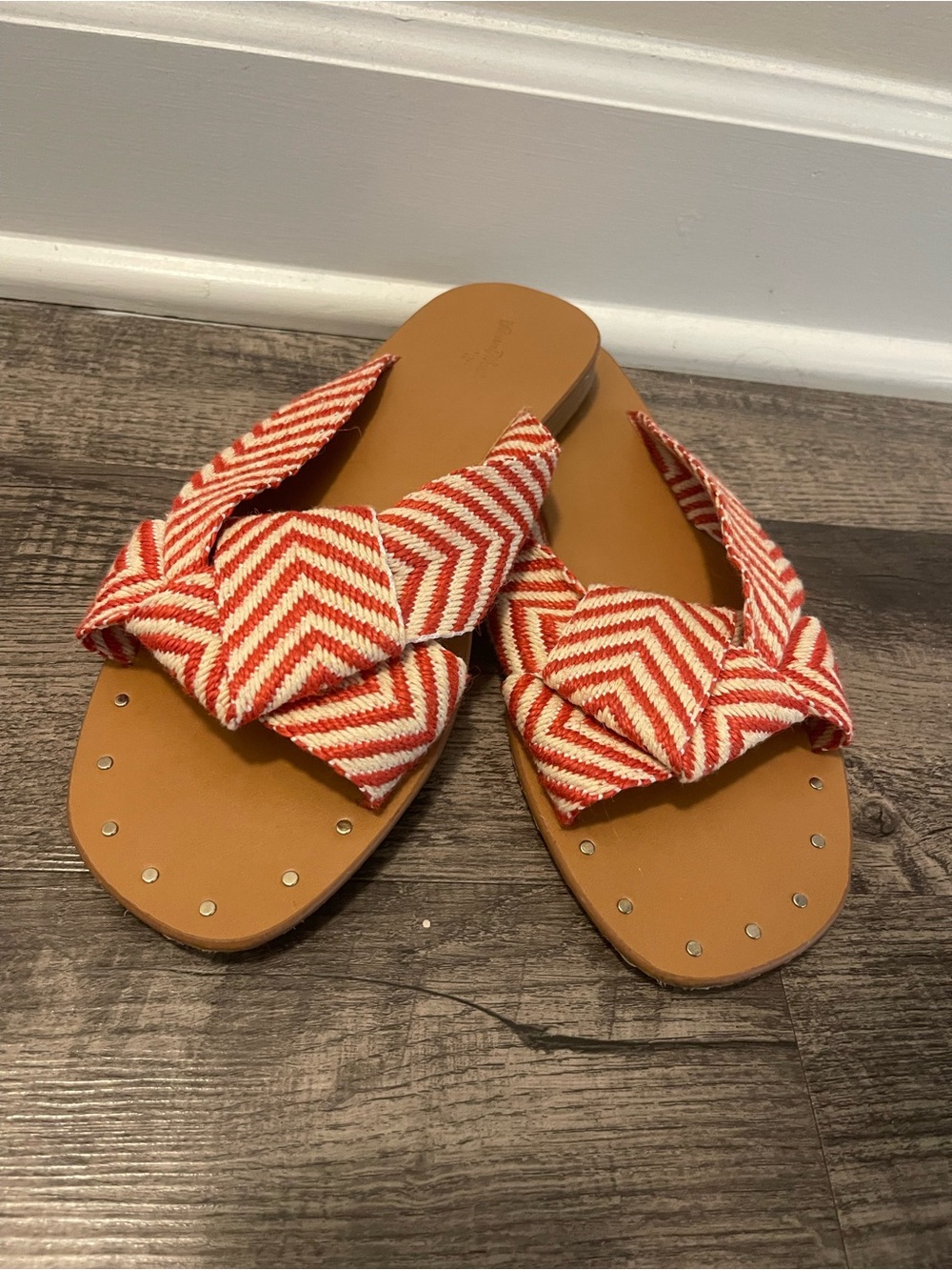 Women’s Universal Thread Slide on Sandal